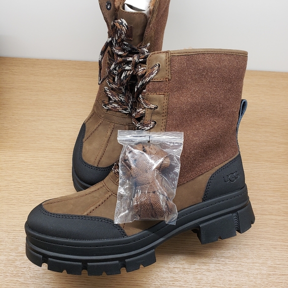 UGG Ashton Addie Tipped Waterproof Boot Dark Earth - Picture 5 of 10